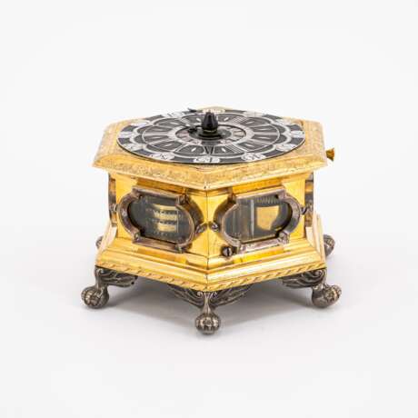 Johann Gottfried Kriedel. HORIZONTAL BRASS TABLE CLOCK - photo 5