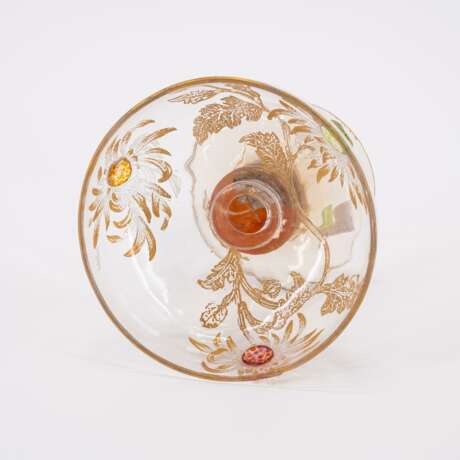 Emile Gallé. CHAMPAGNE GLASS WITH APPLIED GLASS STONES AND CHRYSANTHEMUMS - photo 5