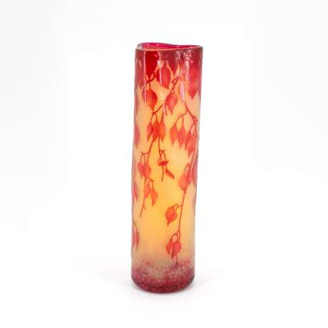 Daum Frères. CYLINDER-SHAPED GLASS VASE WITH BIRCH LEAVES - photo 1