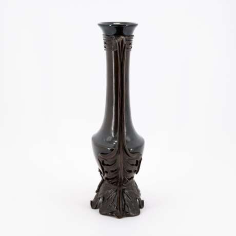 Otto Eckmann. LARGE DOUBLE-HANDLED CERAMIC VASE WITH BRONZE MOUNTING - photo 3