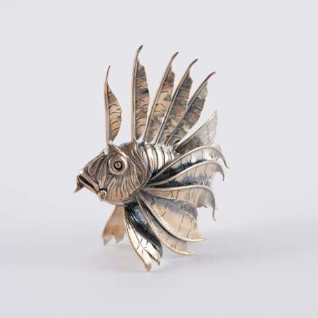 Gianmaria Buccellati. MAGNIFICENT SILVER PLATTER WITH MUSSELS & A LIONSFISH - photo 4