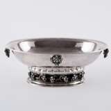 Georg Jensen. LARGE SILVER FOOTED BOWL WITH GRAPE DECOR - фото 4