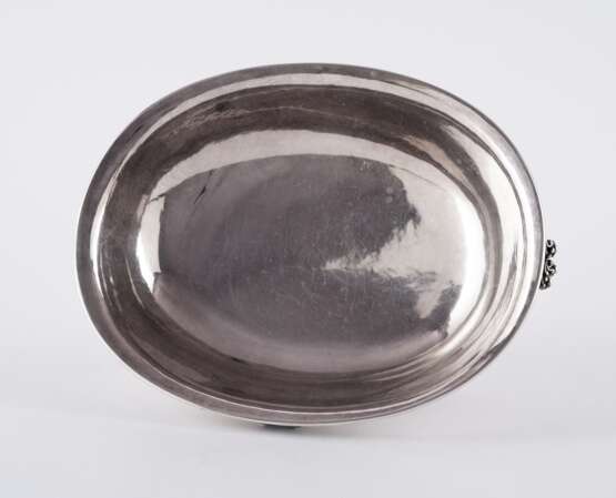 Georg Jensen. LARGE SILVER FOOTED BOWL WITH GRAPE DECOR - фото 6