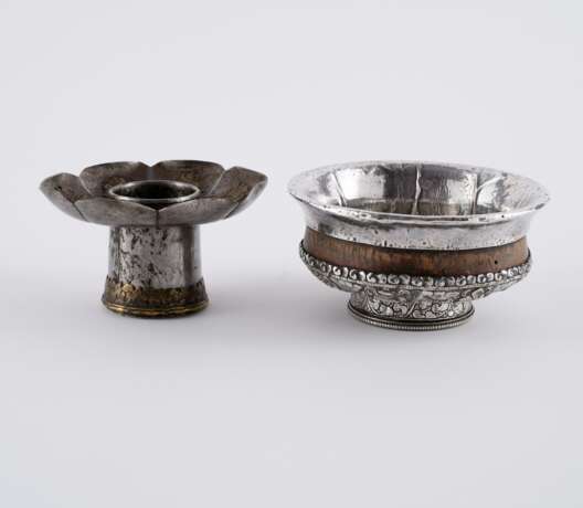 TWO SILVER TEA CUPS STANDS AND THREE TEA BOWL (PHORBA) - photo 10