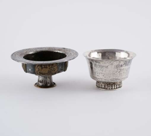 TWO SILVER TEA CUPS STANDS AND THREE TEA BOWL (PHORBA) - photo 15