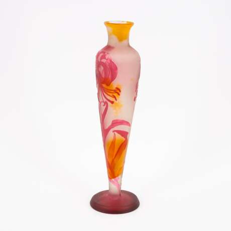 Emile Gallé. GLASS SOLIFLORE WITH LILY - фото 2