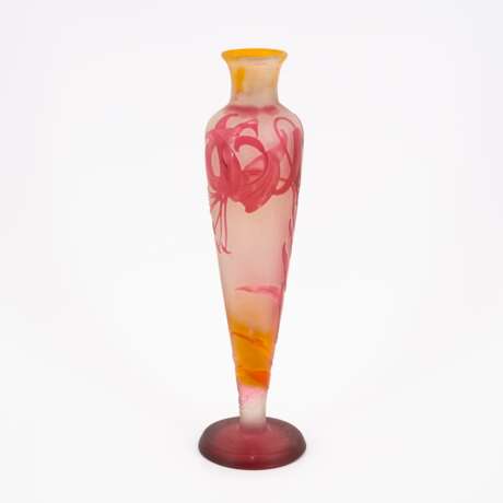 Emile Gallé. GLASS SOLIFLORE WITH LILY - photo 4
