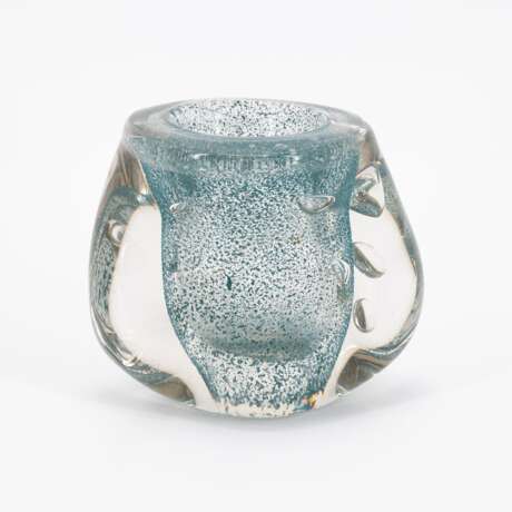 André. Frankreich Thuret. GLASS VASE WITH TURQUOISE BLUE POWDER INCLUSIONS - photo 3