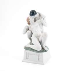 Rosenthal. ENSEMBLE 'EROS' WITH A HUGGING AND KISSING COUPLE
