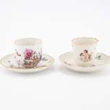PORCELAIN SLOP BOWL, THREE CUPS AND SAUCERS WITH FIGURATIVE AND FLORAL DECOR - photo 4