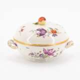 Frankenthal. SMALL PORCELAIN POSTPARTUM BOWL WITH APPLE FINIAL - фото 3