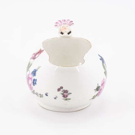 Meissen. PORCELAIN BOURDALOU, BOWL AND CHOCOLATE POT WITH FLORAL DECOR - photo 4