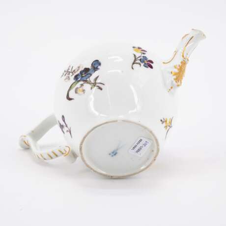 Meissen. LARGE PORCELAIN LIDDED BOWL WITH FLOWER KNOB, SMALL TEA POT WITH WOODCUT FLOWERS AND CUP WITH SAUCER AND INSECT DECOR - фото 11