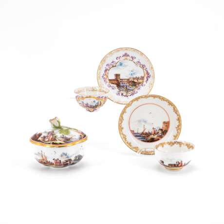 Meissen. TWO TEA BOWLS WITH SAUCERS AND ONE SUGAR BOWL AND LID WITH MERCHANT SCENES - фото 1