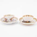 Meissen. TWO TEA BOWLS WITH SAUCERS AND ONE SUGAR BOWL AND LID WITH MERCHANT SCENES - фото 2