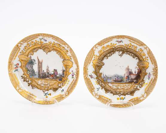 Meissen. FOUR SMALL PORCELAIN PLATES WITH GOLD CONTOURED WATTEAU SCENES OUTLINES - фото 2
