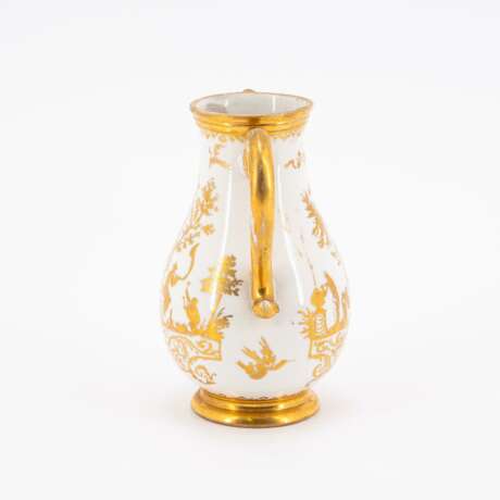 Meissen. SMALL PORCELAIN JUG WITH GOLDEN CHINESE - фото 2