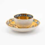 Meissen. PORCELAIN ENSEMBLE OF SLOP BOWL, TWO CUPS AND SAUCERS WITH GILDED DECOR - фото 3
