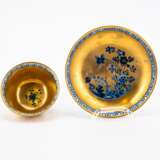 Meissen. PORCELAIN ENSEMBLE OF SLOP BOWL, TWO CUPS AND SAUCERS WITH GILDED DECOR - фото 15