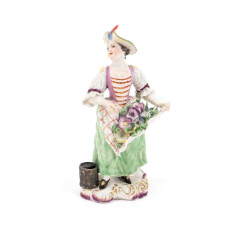 Höchst. PORCELAIN LADY WITH STRAW HAT AND FLORAL APRON - фото 1