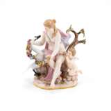 Meissen. PORCELAIN FIGURE OF LEDA WITH THE SWAN AND CUPID - photo 1