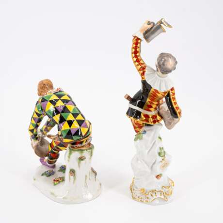 Meissen. FOUR LARGE AND THREE SMALL PORCELAIN FIGURINES FROM THE COMMEDIA DELL'ARTE - photo 6