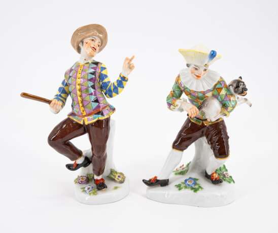 Meissen. FOUR LARGE AND THREE SMALL PORCELAIN FIGURINES FROM THE COMMEDIA DELL'ARTE - photo 8