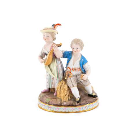 Meissen. ENSEMBLE OF CHILDREN WITH FEMALE LUTENIST AND BOY ON EARS OF CORN - фото 1