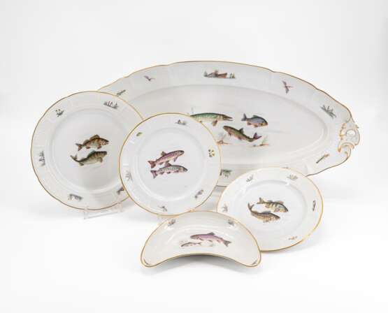Nymphenburg. PORCELAIN FISH SERVICE FOR 14 PEOPLE - photo 1