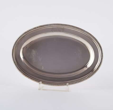 London. SILVER TUREEN AND OVAL PLATTER - photo 5