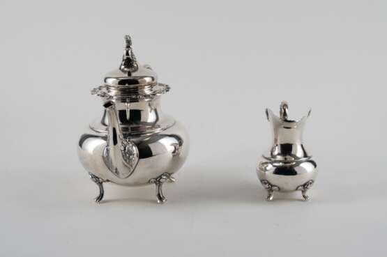 Otto Wolter. LARGE SILVER COFFEE AND TEA SERVICE WITH ROCAILLE CURVES - фото 11