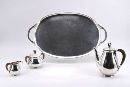 Denmark. SILVER COFFEE SET WITH MARTELLEE SURFACE AND VEGETABLE FINIALS - photo 2