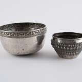 ENSEMBLE OF SIX SILVER BOWLS AND TWO BOXES - photo 4