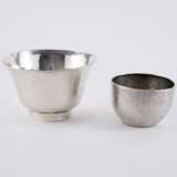 ENSEMBLE OF SIX SILVER BOWLS AND TWO BOXES - photo 14