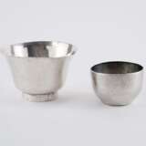 ENSEMBLE OF SIX SILVER BOWLS AND TWO BOXES - photo 15
