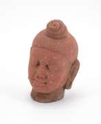 Pays et continents. SMALL SANDSTONE BUDDHA-HEAD