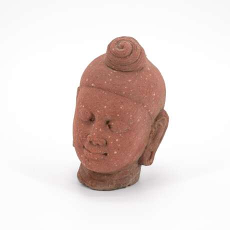 SMALL SANDSTONE BUDDHA-HEAD - фото 1