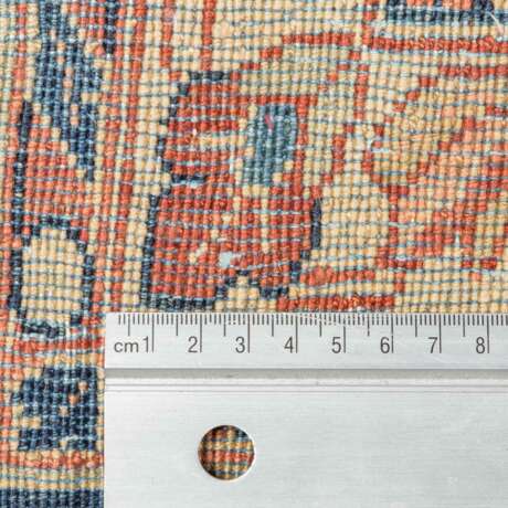 Orient carpet. SARUK old/PERSIA, CA. 350x270 cm. - photo 4