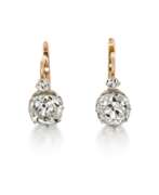 Bijoux. Diamond-Ear Jewellery