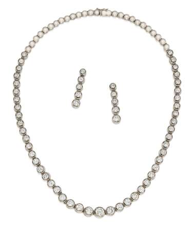 Diamond-Set: Necklace and Ear Jewellery - photo 1