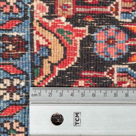 Orientteppich. BIDJAR/PERSIEN, 20. Jahrhundert, ca. 207x135 cm. - photo 4