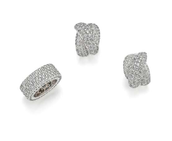 Diamond-Set: Ring and Ear STuds/Clips - photo 1
