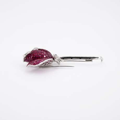 Ruby-Diamond-Brooch - photo 2