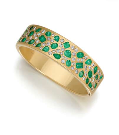 Emerald-Diamond-Bangle - photo 1