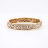 Van Cleef & Arpels. Crowned-Diamond-Bangle - фото 2