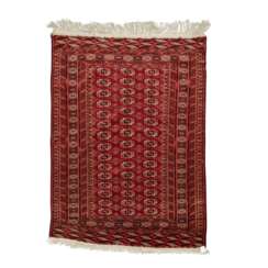 Orient carpet. TURKMENISTAN, 20. Century, approx. 171x130 cm.