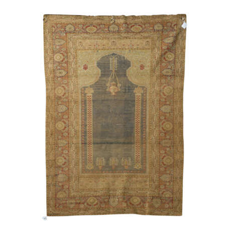 Orient carpet. OTTOMAN/TURKEY, 19. Century, approx. 189x130 cm. - photo 2
