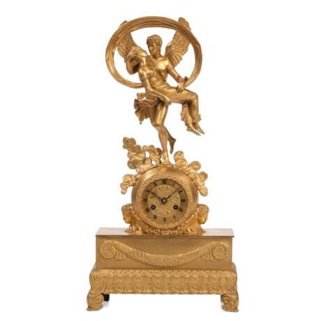 Restoration Period Bronze Clock Representing Eros And Psyche Gilded bronze Romanticism 51 - photo 1