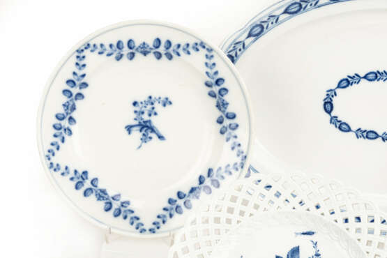 Meissen plate and large serving platter with blue painting - фото 3