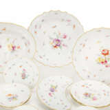 Meissen service pieces 'Neubrandenstein with flowers and insects' - фото 3